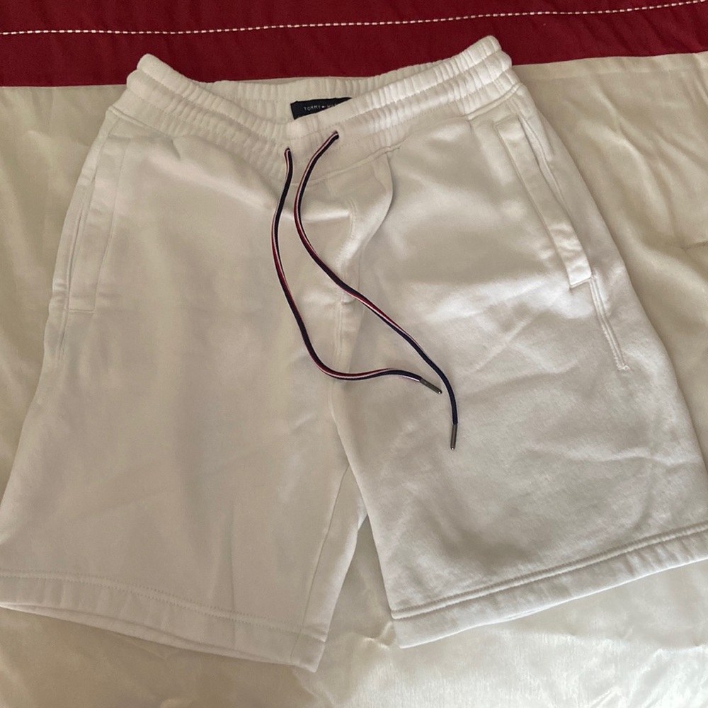 Tommy Hilfiger Shorts White Size Small